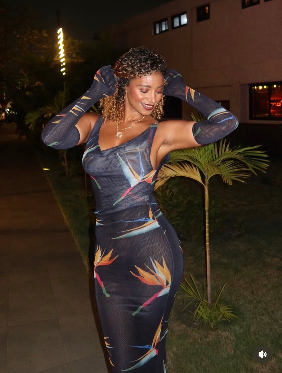 Birds of Paradise Fantasy Gown - Image 10